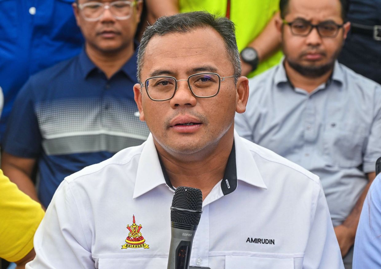 Selangor Speaker Has Authority to Address Assemblyman's Status, Says Mentri Besar