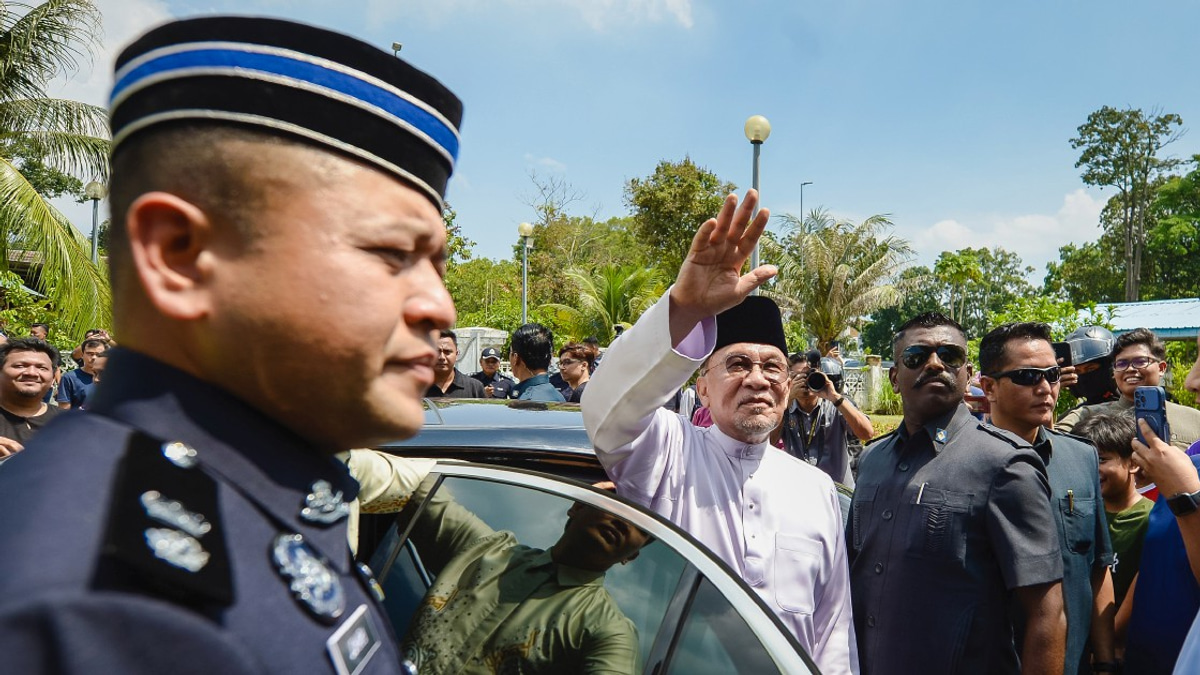 Malaysia's Economy Accelerates to 5.8% Growth in Q2 2026, PM Anwar Welcomes Expansion