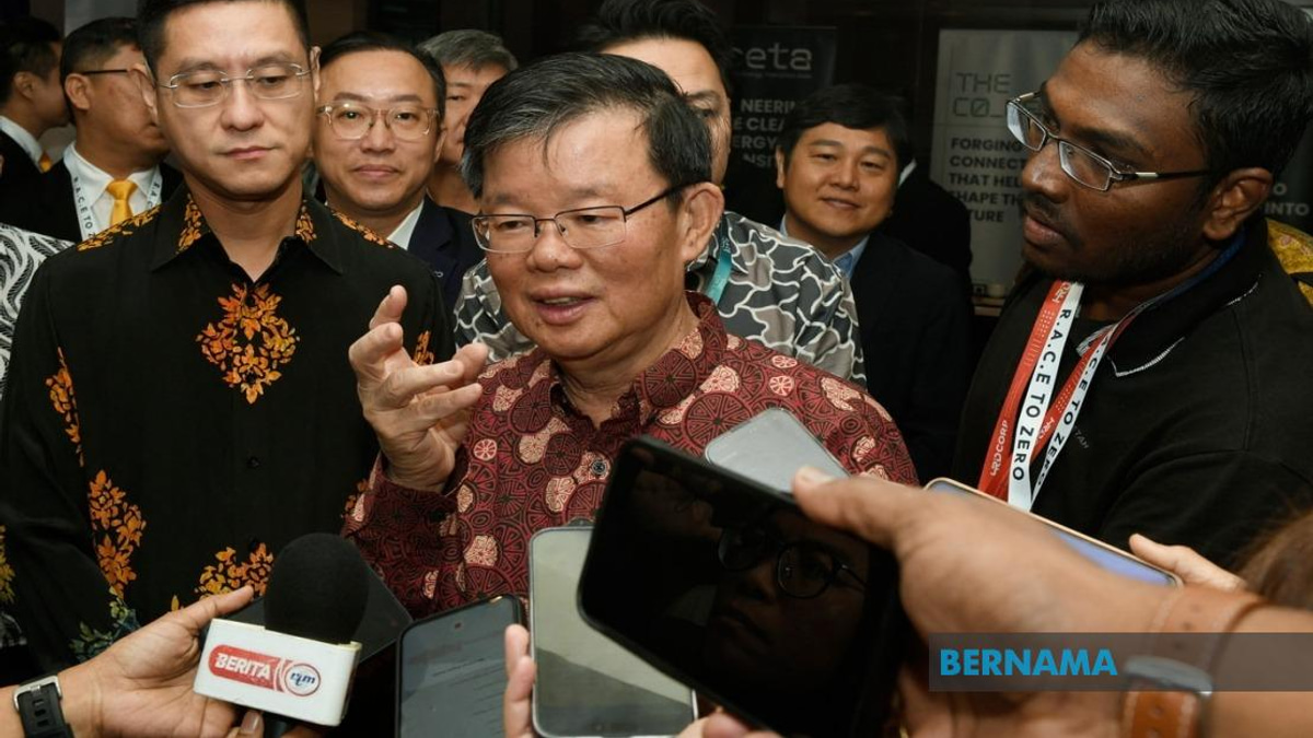 Penang Ready to Halt Outdoor Activities as Air Quality Worsens, Says Chow Kon Yeow