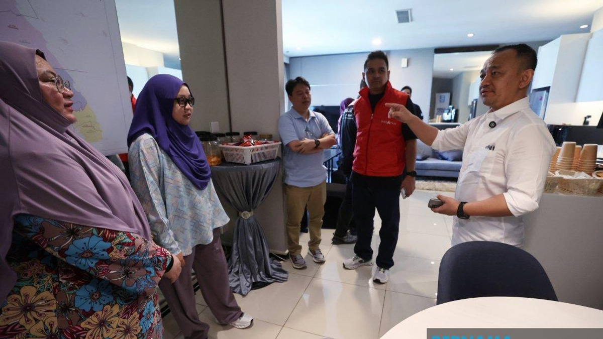 Maszlee Malik Pledges Digital-First Constituent Services for Puteri Wangsa Campaign