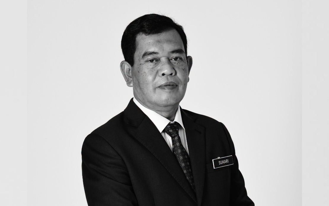 Communications Minister Fahmi Mourns Passing of Former Information Department Chief Mohd Sukari
