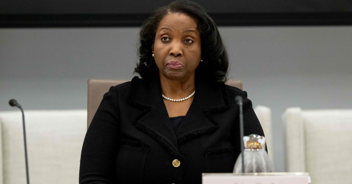 Trump Revives Push to Oust Fed Governor Lisa Cook Amid Fresh Legal Battle