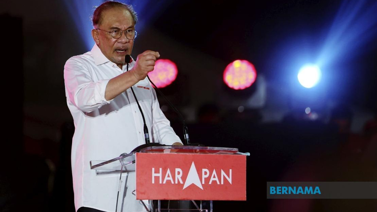 Anwar Urges Restraint on Constitutional Issues in Negeri Sembilan Campaign