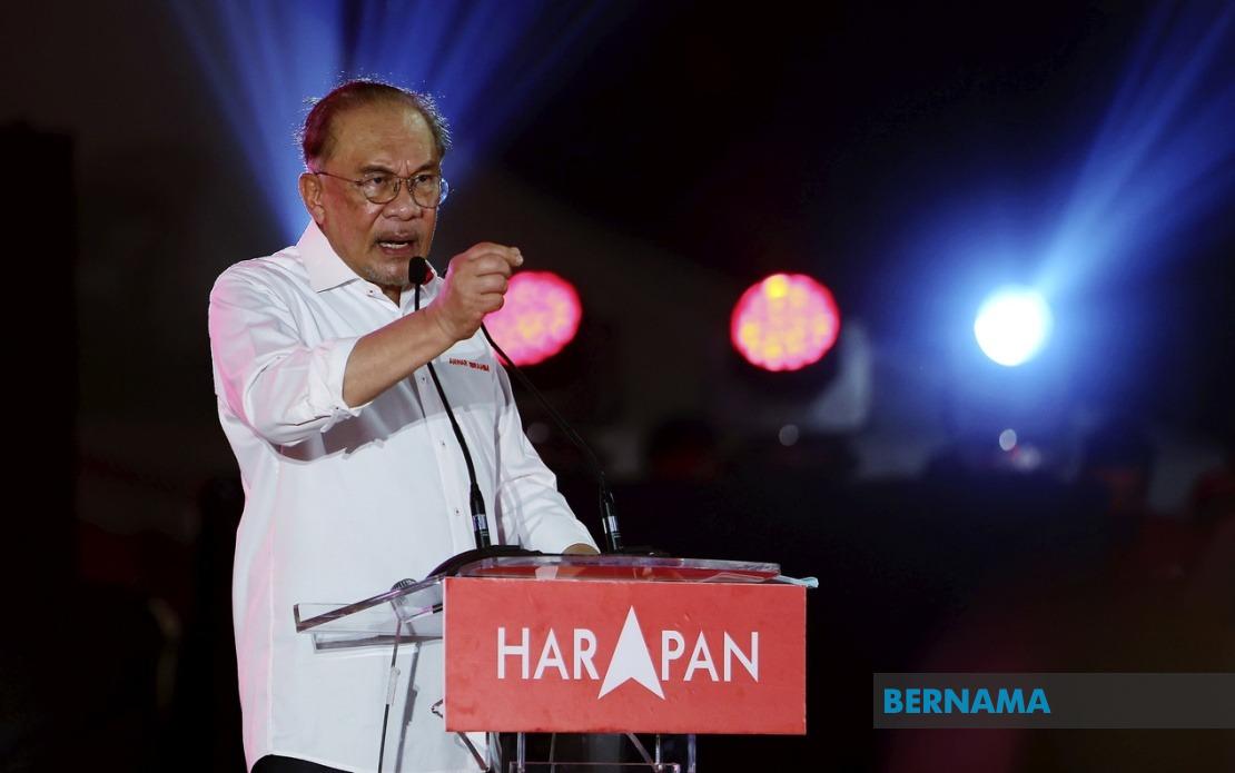 Anwar Urges Restraint on Constitutional Issues in Negeri Sembilan Campaign