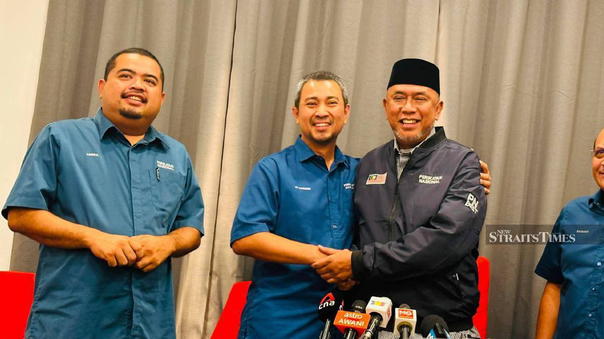 Former Layang-Layang Assemblyman Abandons Umno to Join Bersatu