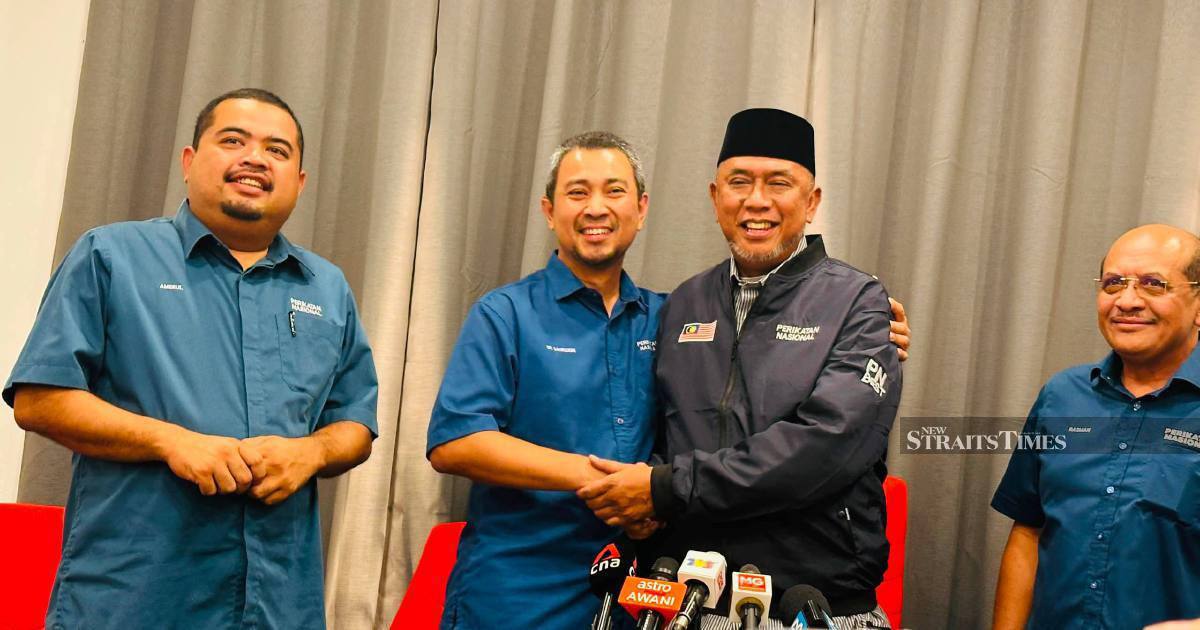 Former Layang-Layang Assemblyman Abandons Umno to Join Bersatu