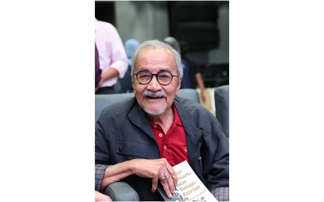 PM Anwar Celebrates Rahim Razali's 87th Birthday, Hails Cultural Legacy