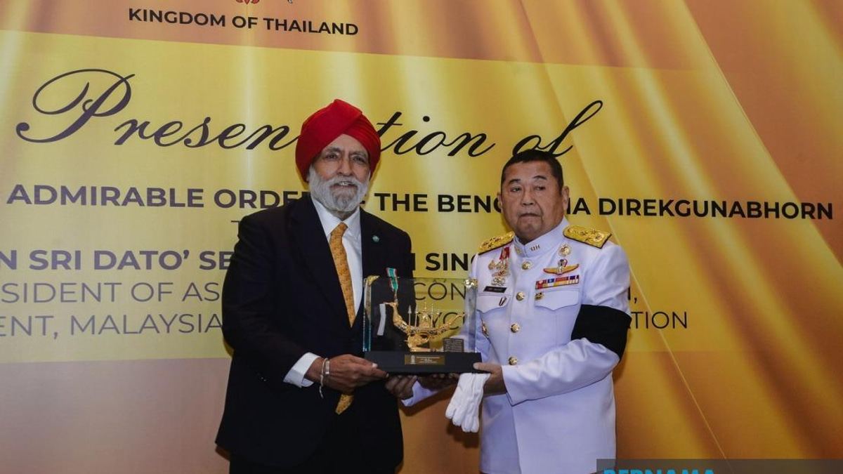 Darshan Singh Honoured With Thai Royal Insignia For Cycling Legacy