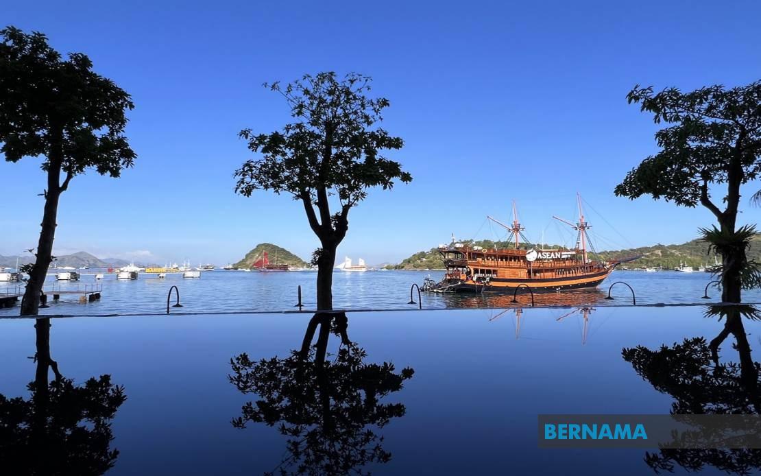 Southeast Asia's Digital and Development Push: Indonesia Eyes Broadband Goals While Regional Leaders Tackle Infrastructure