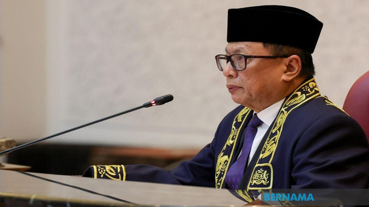 Puad Zarkashi Quits UMNO, Accuses Johor Chief Onn Hafiz of Being 'Yes-Man' and Reducing Party to 'Tethered Puppet'
