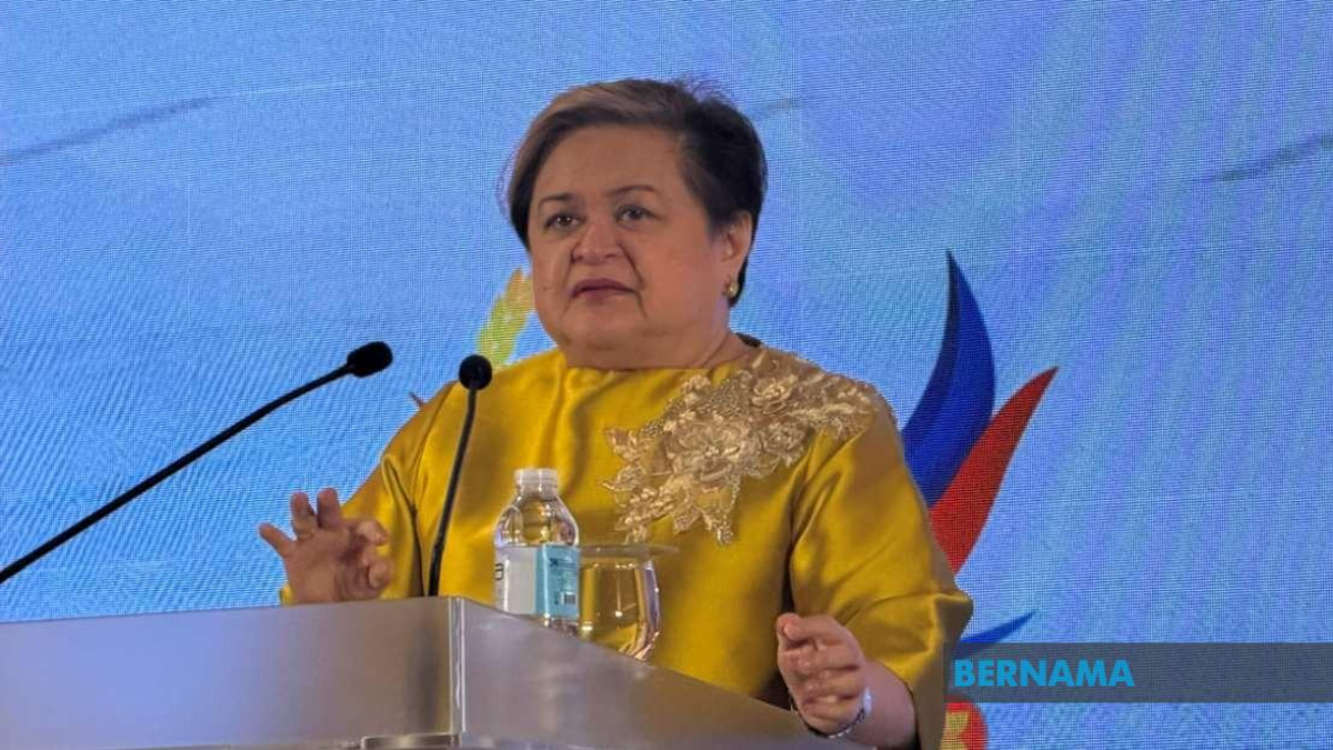 Philippines Pushes ASEAN to Fortify Maritime Security Amid Global Trade Risks