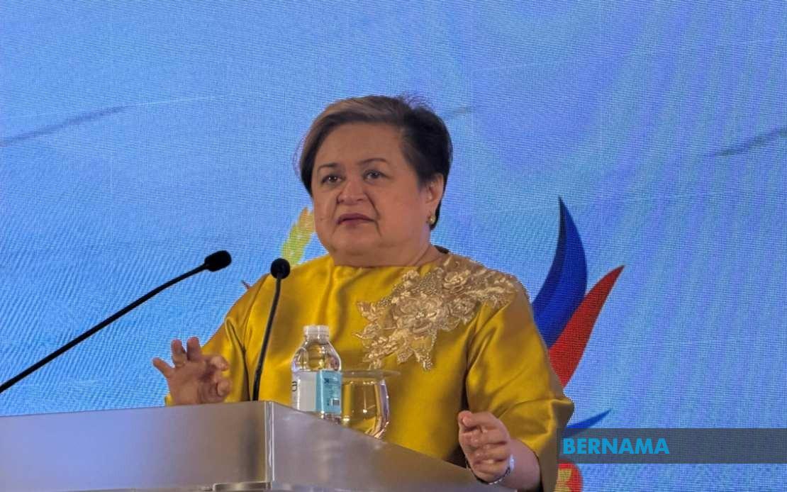 Philippines Pushes ASEAN to Fortify Maritime Security Amid Global Trade Risks