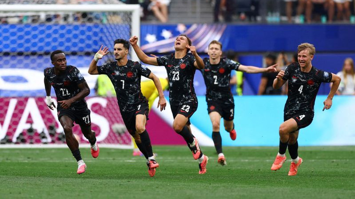 Eustaquio's Stoppage-Time Strike Sends Canada into World Cup Last 16