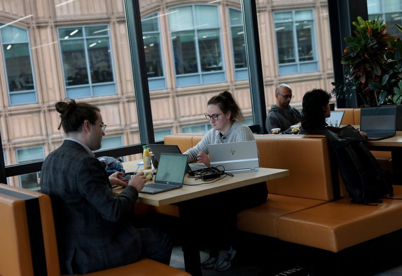 UK Economy Taps AI Boom With Sharp Growth in Tech Sector and Hardware Investment