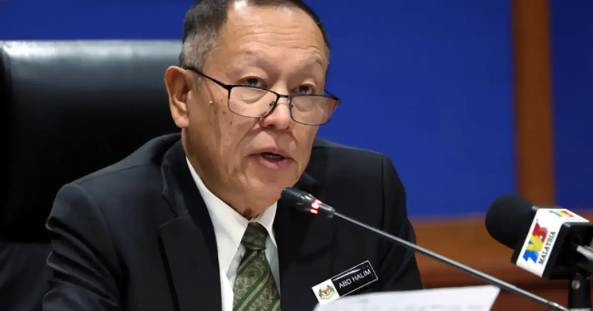 33 suspects including enforcement staff held in visa bribery probe