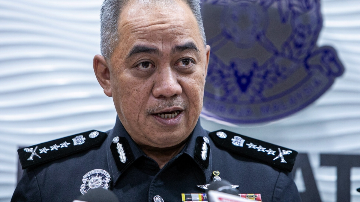 Three arrested in Ipoh after student defrauded of RM29,000 in police impersonation scam