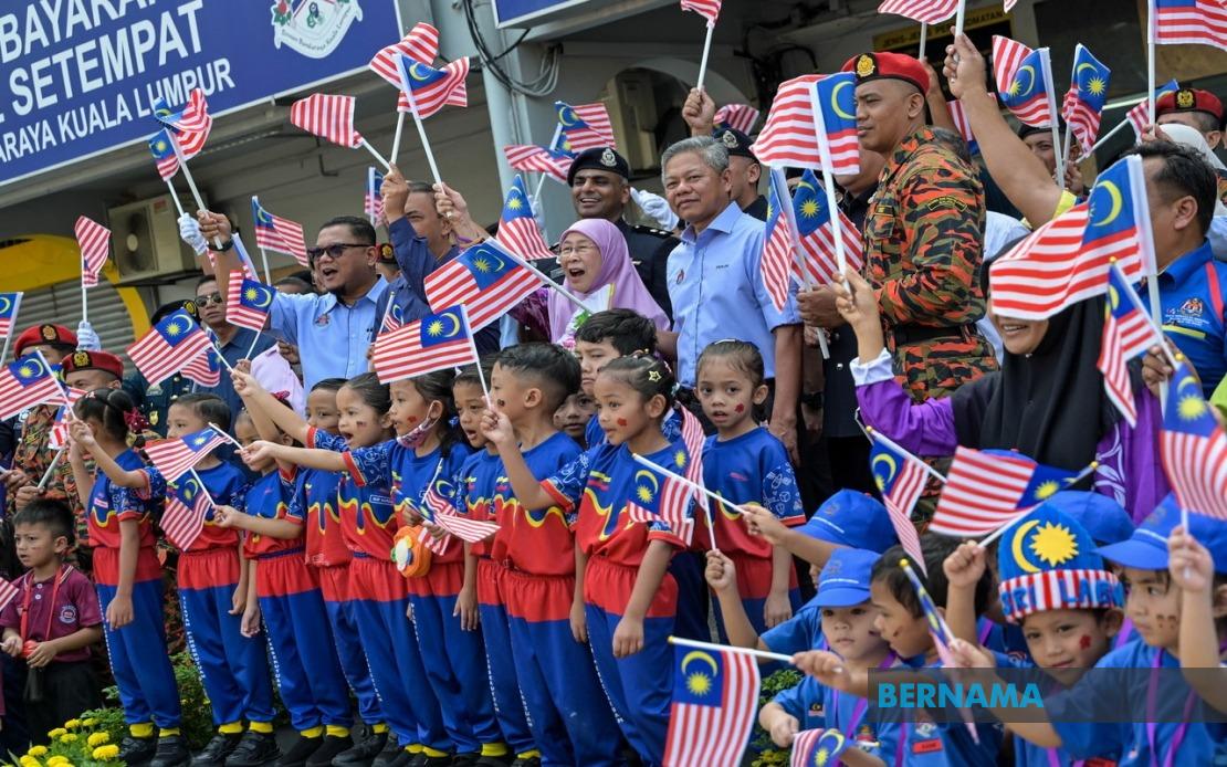 Independence Demands Shared Responsibility, Says PM's Wife Dr Wan Azizah