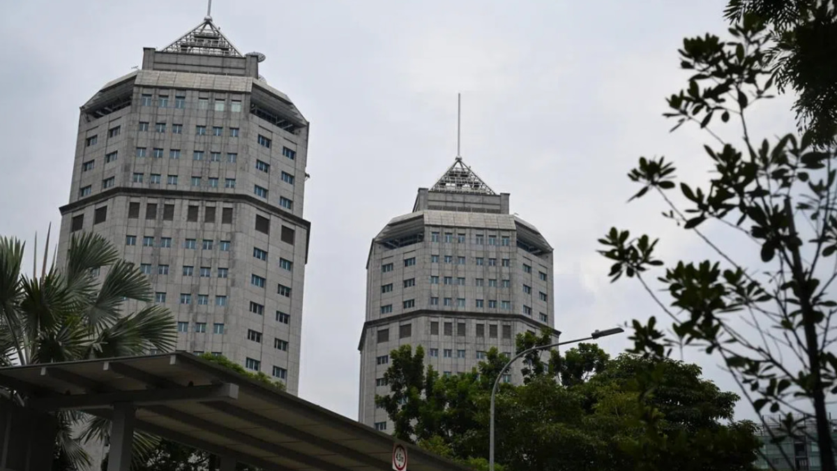 Singapore cancels work permits of two Bangladeshi nationals for extremist social media posts