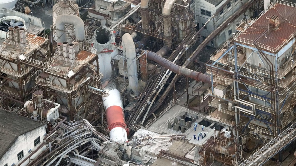 Two in Critical Condition, Nine Missing After Paper Mill Smokestack Collapses in Japan's Kumamoto