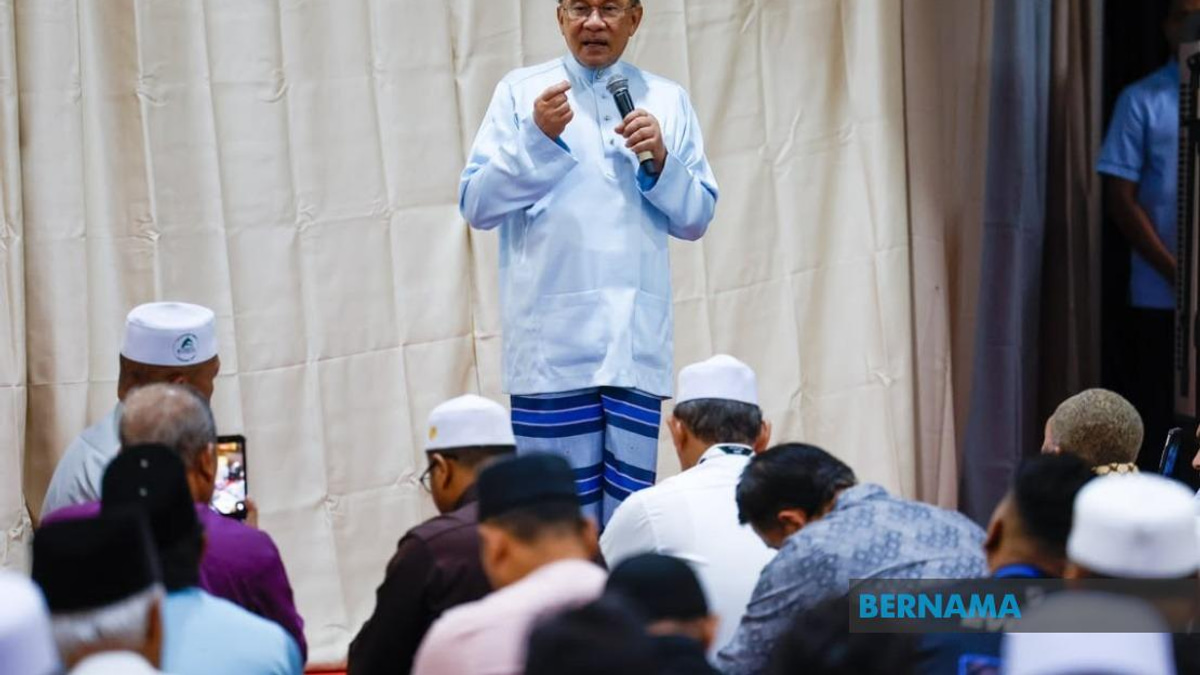 TH Report Release About Protecting Depositors, Not Politics, Says PM Anwar