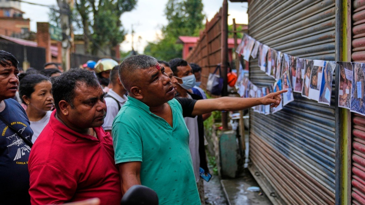 Nepal Floods Death Toll Exceeds 500 as Search Efforts Continue; Two Malaysians Located