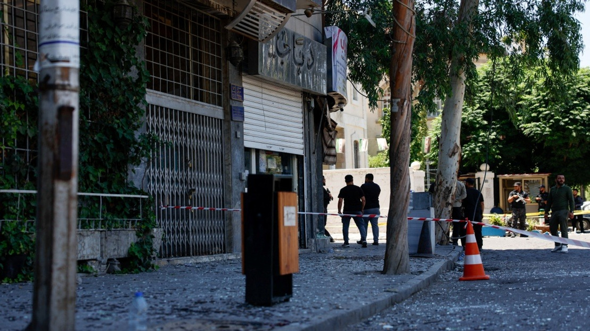 Damascus Bombings Strike Syrian Capital During Macron's Historic Visit