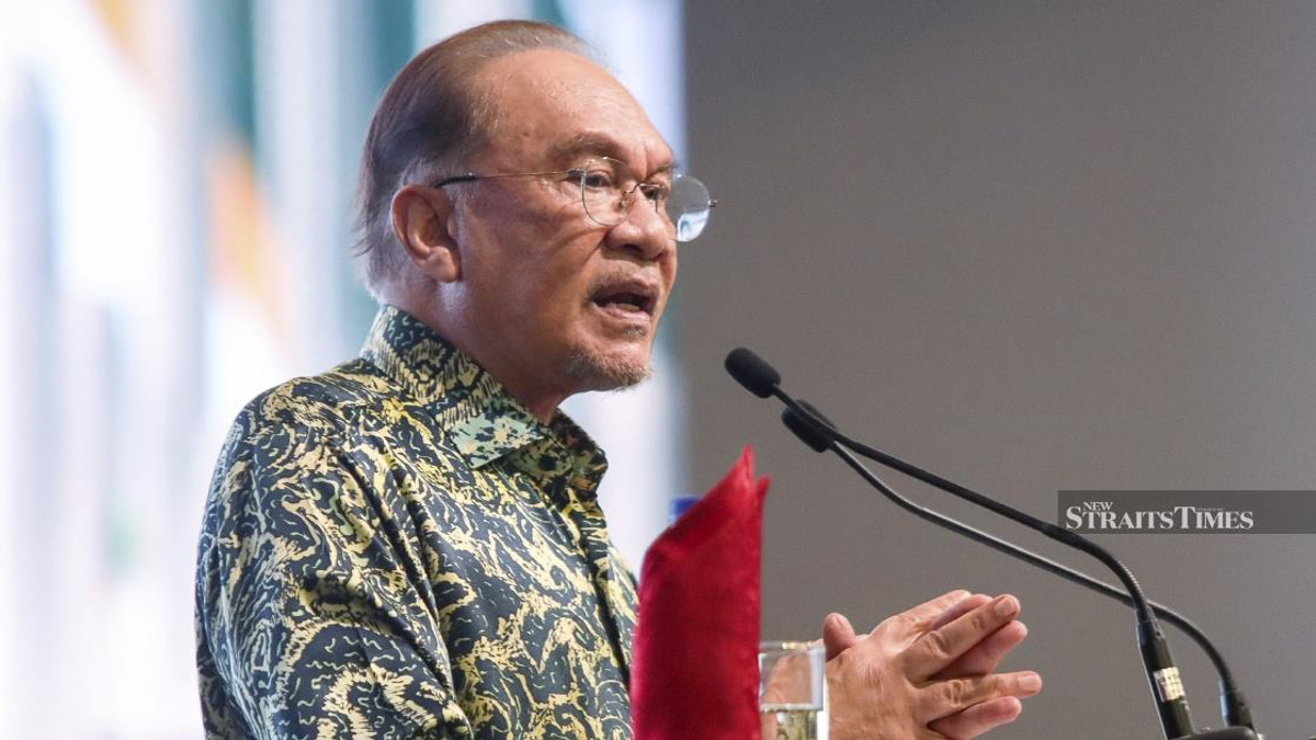 Anwar calls on Malaysian youth to spurn divisive rhetoric and engage constructively with government
