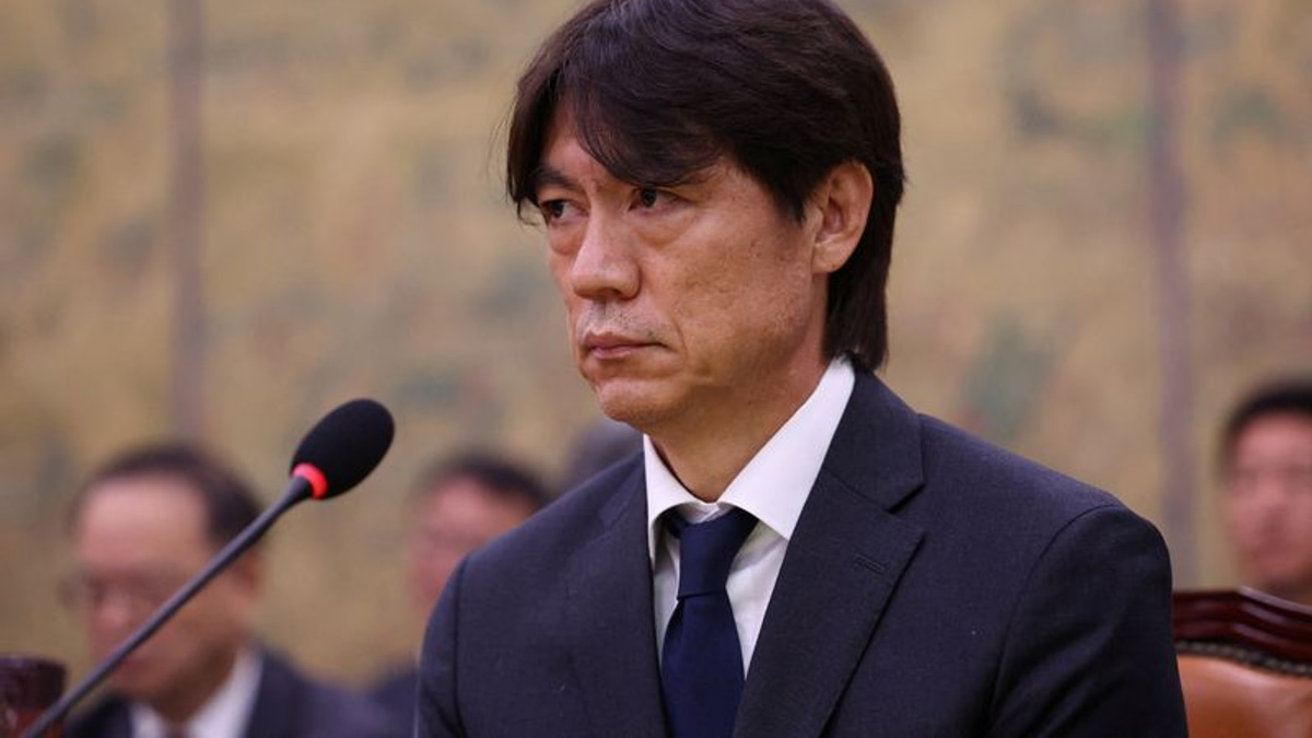 South Korean police raid football association over Hong Myung-bo coaching appointment