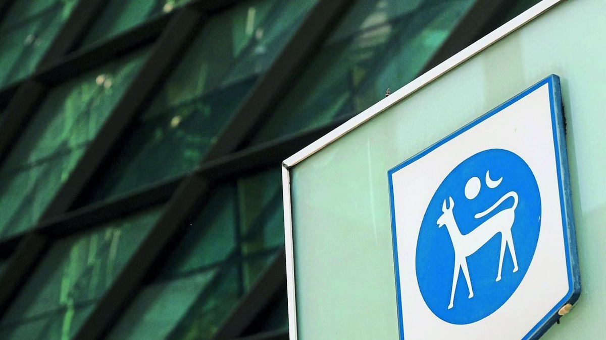 Bank Negara Expected to Hold Rates Steady as Oil Price Decline Eases Inflation Pressure