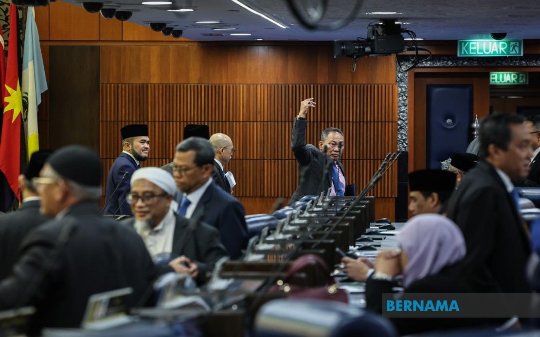 PM Anwar Urges Focus on Tabung Haji Reforms, Rejects Opposition 'Political Theatre'