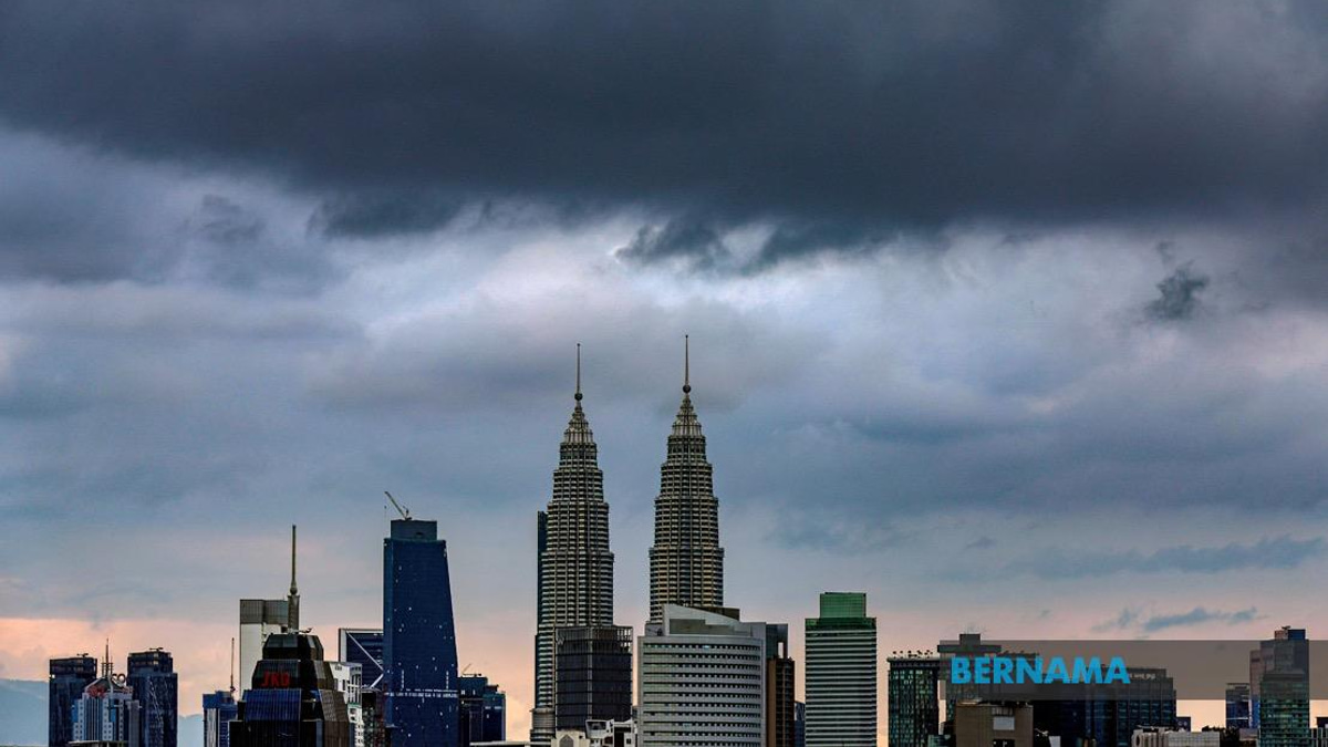 Severe Weather Alert: KL, Putrajaya and Eight States Brace for Thunderstorms Until Mid-Afternoon