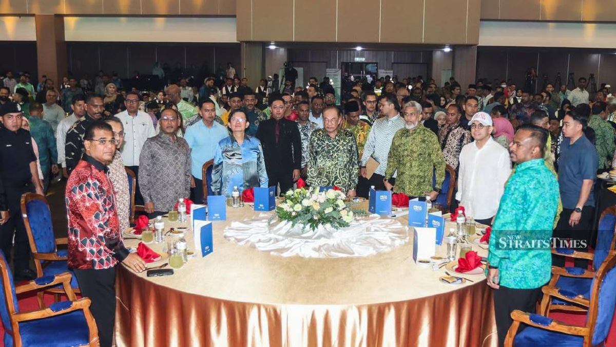 Anwar calls on Indian Muslims to champion change through unity and compassion