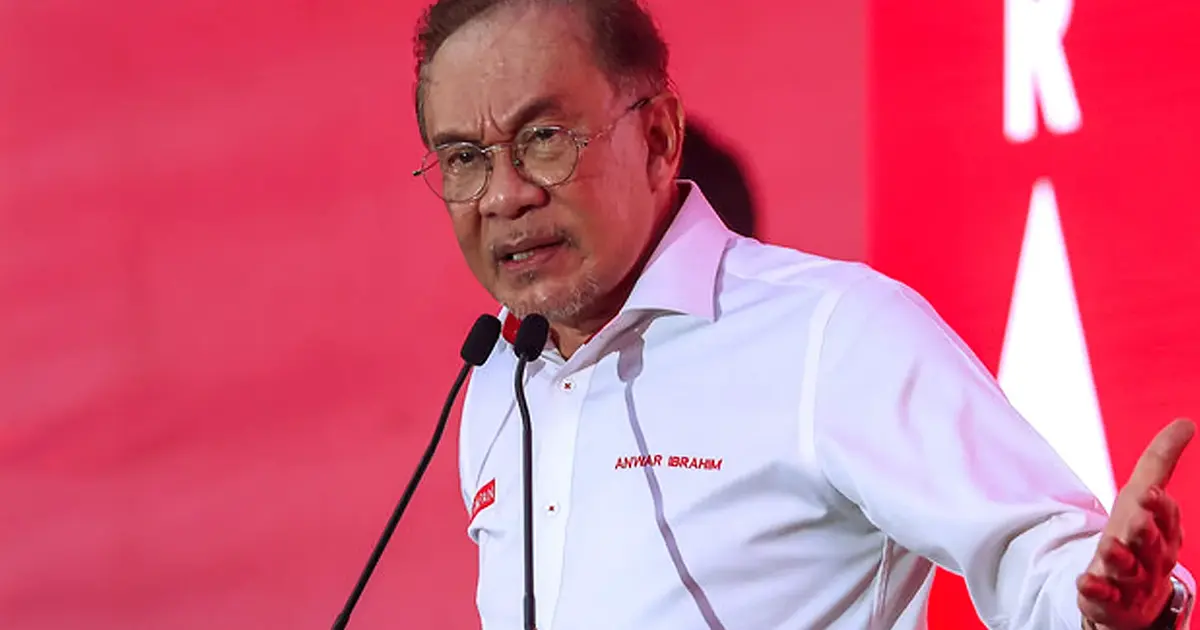 Anwar emphasises need for government to preserve close ties with Malay rulers