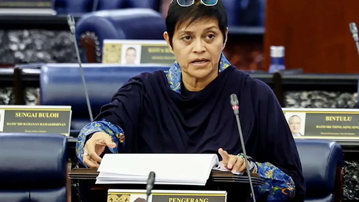 Azam Baki's shareholding records remain confidential, Azalina clarifies