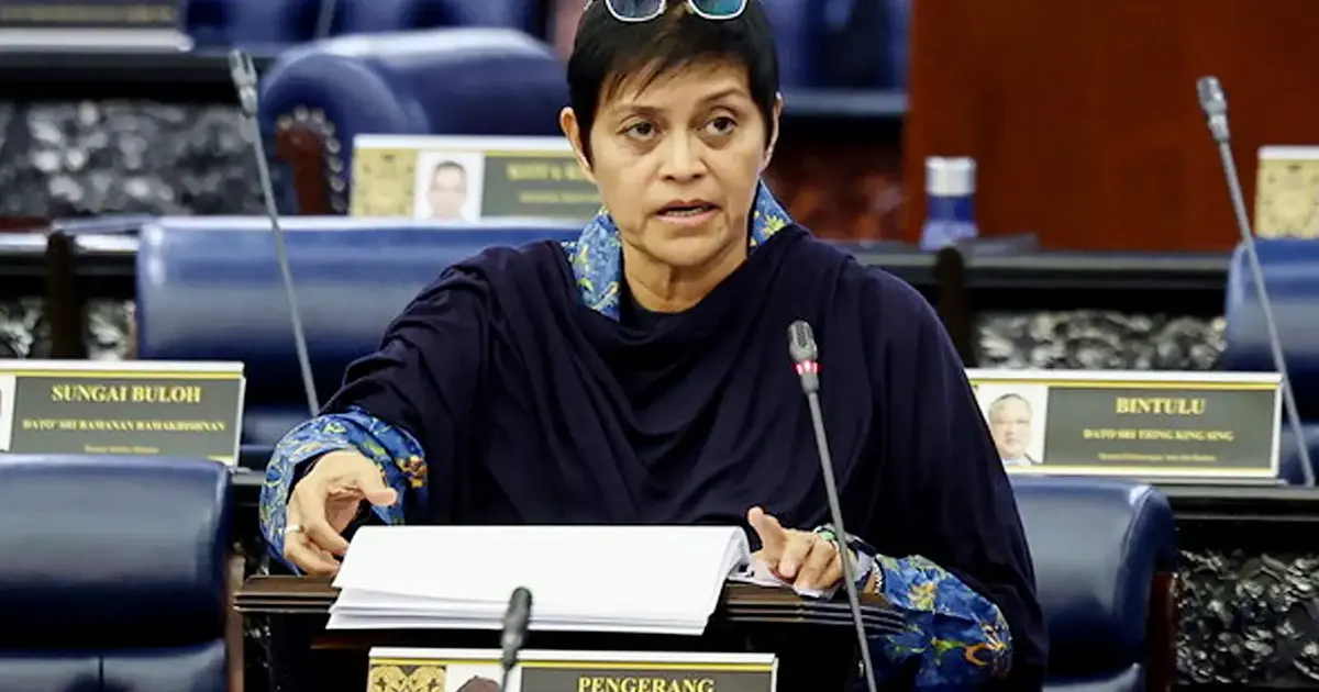Azam Baki's shareholding records remain confidential, Azalina clarifies