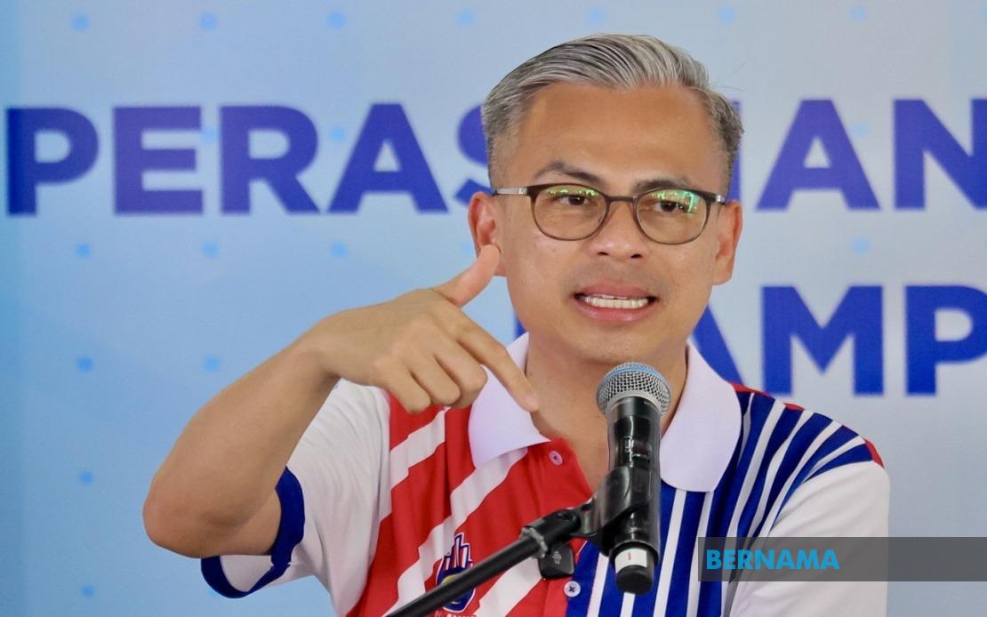 Fahmi Condemns Fake WhatsApp Impersonation of PH's Endau Candidate in Johor Election