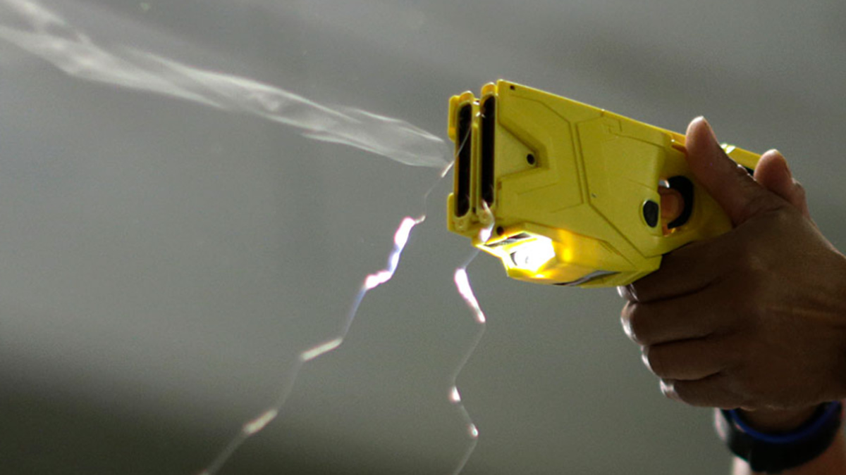 Singapore Man Tasered After Refusing to Drop Saw at Bedok North Housing Block