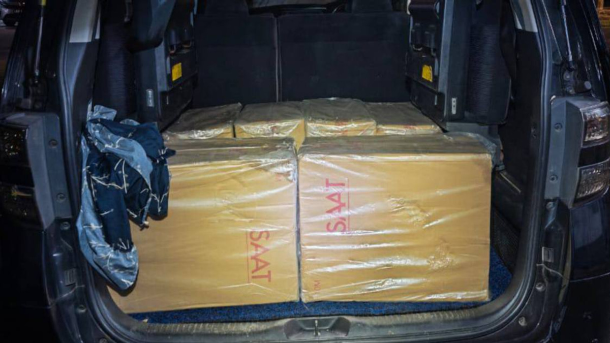 Malaysian authorities intercept massive smuggled cigarette haul, detain Vellfire driver in Kota Baru operation