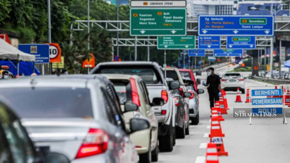 Malaysia Set to Raise Traffic Compound Fines to RM500 for Over 700 Offences