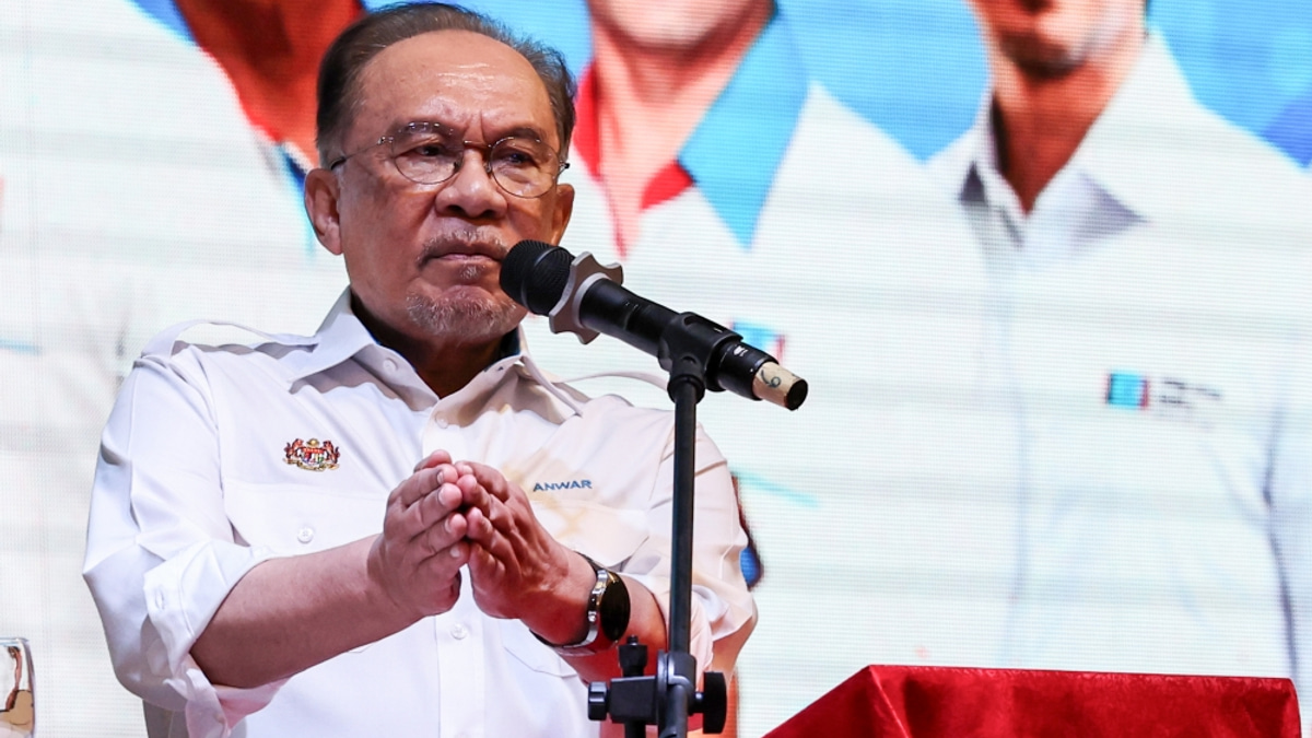 Anwar Questions Scale of Tabung Haji Losses as RCI Report Reveals RM12 Billion Deficit