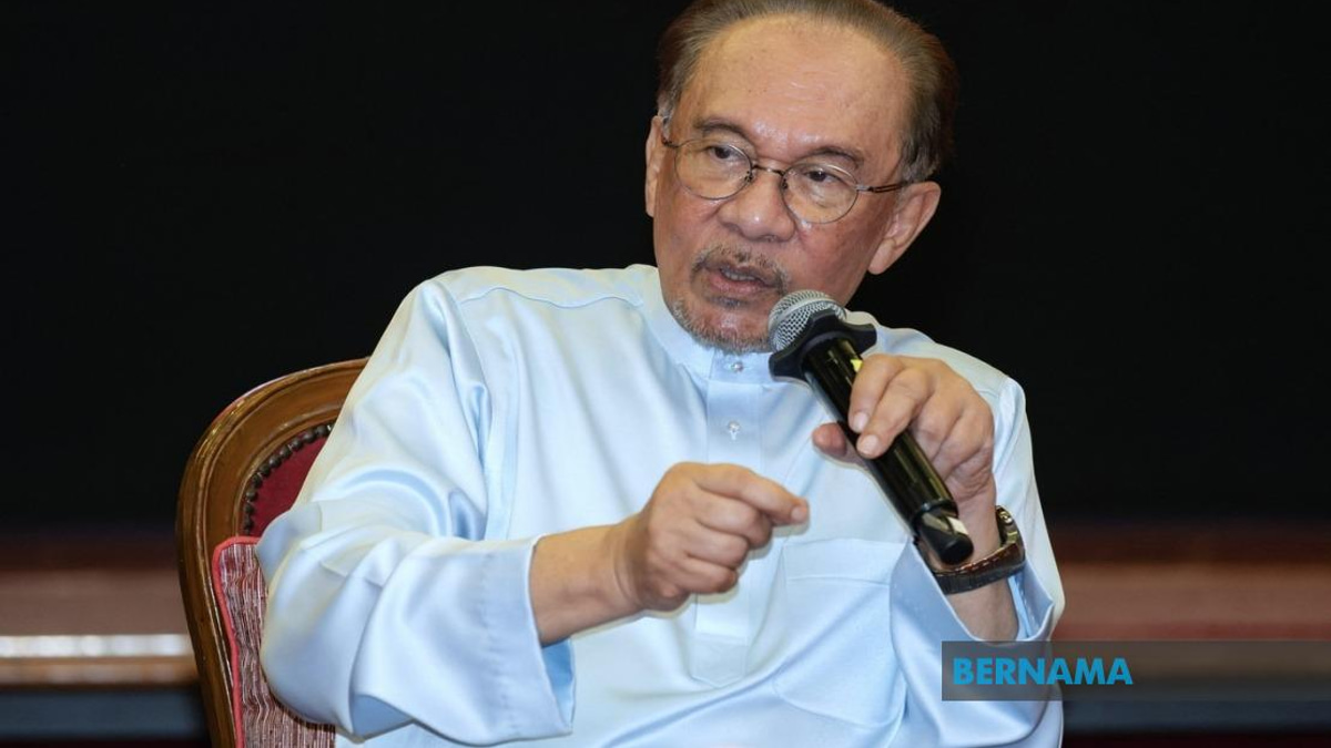 Anwar Escalates Felda-EHP Crisis to Prabowo, Seeks Indonesian Intervention on RM2.5 Billion Loss