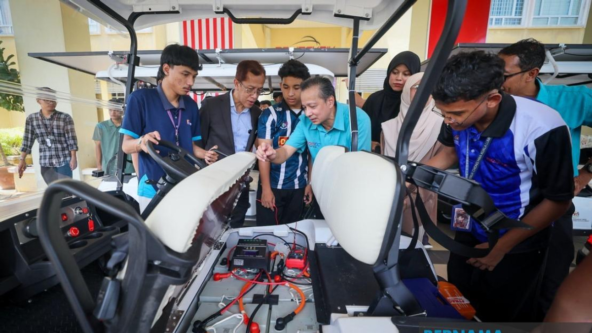 Jeli Polytechnic Pioneers Solar-powered Buggy Cars in Kelantan's Green Energy Push