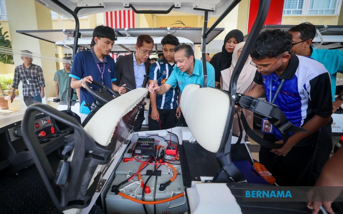 Jeli Polytechnic Pioneers Solar-powered Buggy Cars in Kelantan's Green Energy Push