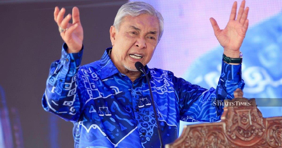 Zahid urges Johor voters to reflect on past electoral choices ahead of state polls