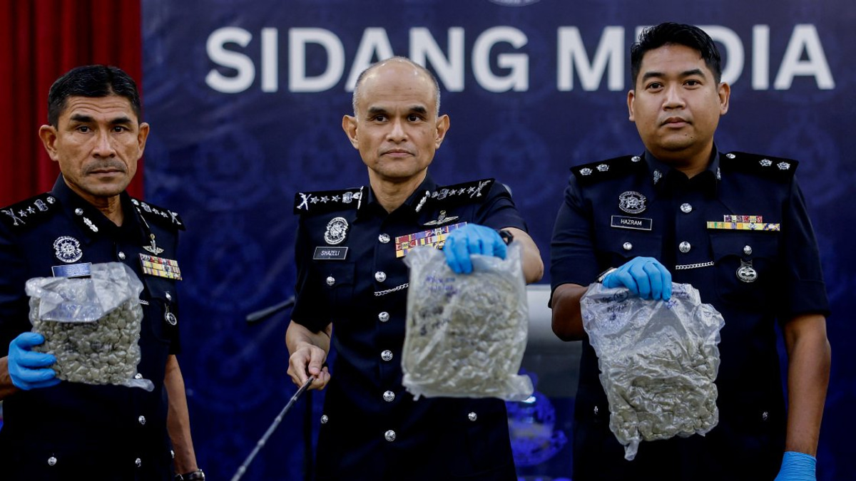 Police Intercept RM19.8 Million Cannabis Shipment at KLIA; Seven Arrested