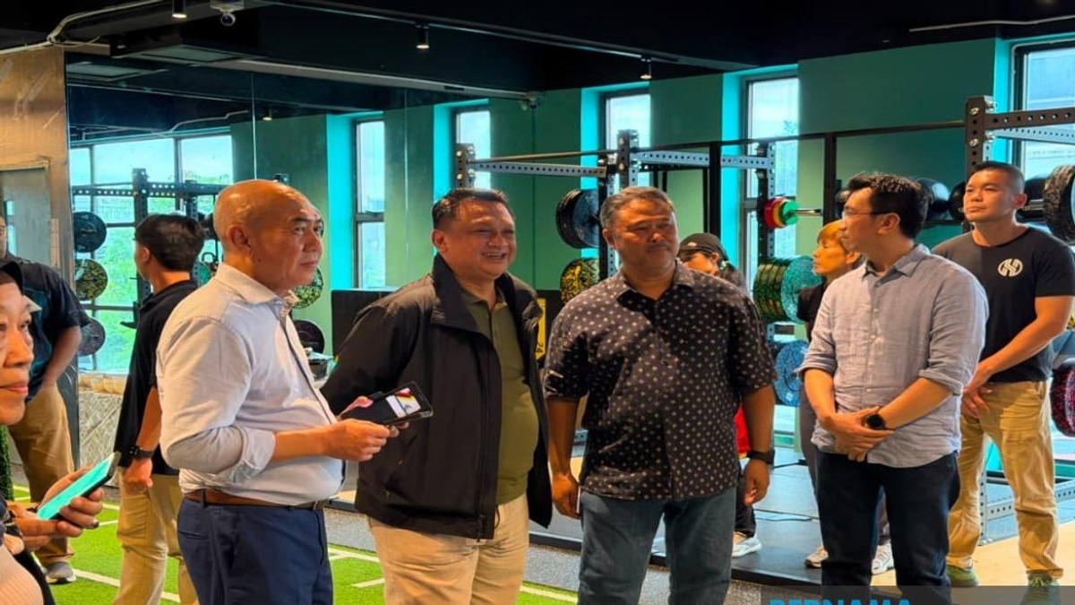Strengthening Muscles Key to Preventing Falls in Senior Malaysians, Says Fitness Expert