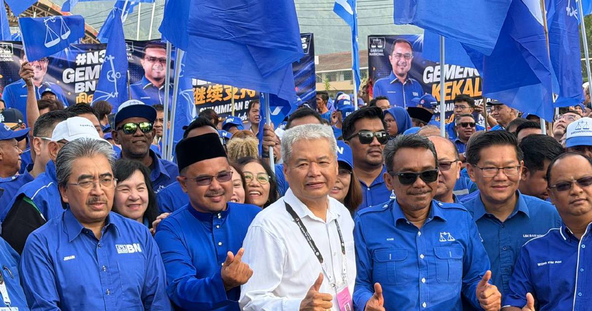 Senior Umno figures rally support for Barisan candidates at Negri Sembilan nomination