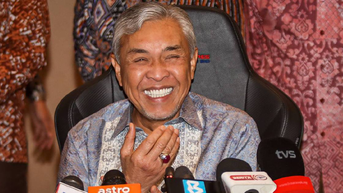 BN-PN Alliance Will Protect Minority Interests, Zahid Assures Chinese and Indian Communities